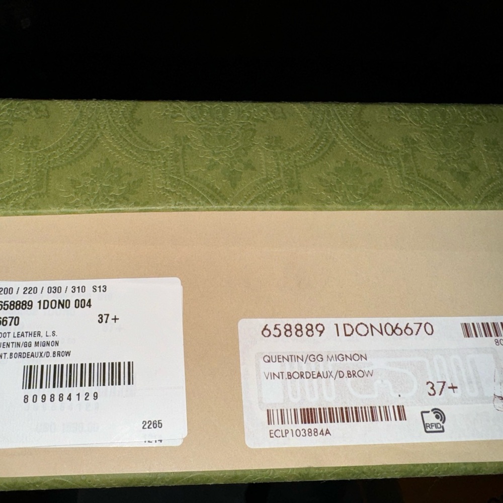 Like new Gucci riding boots with box and dust bags .